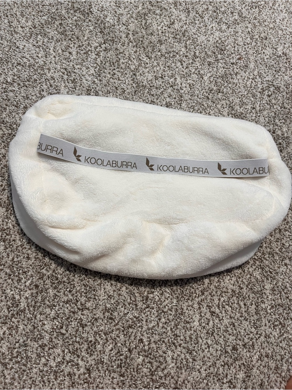 Koolaburra by UGG Cream Plush Travel Blanket Carrying Pouch Bag 15x10